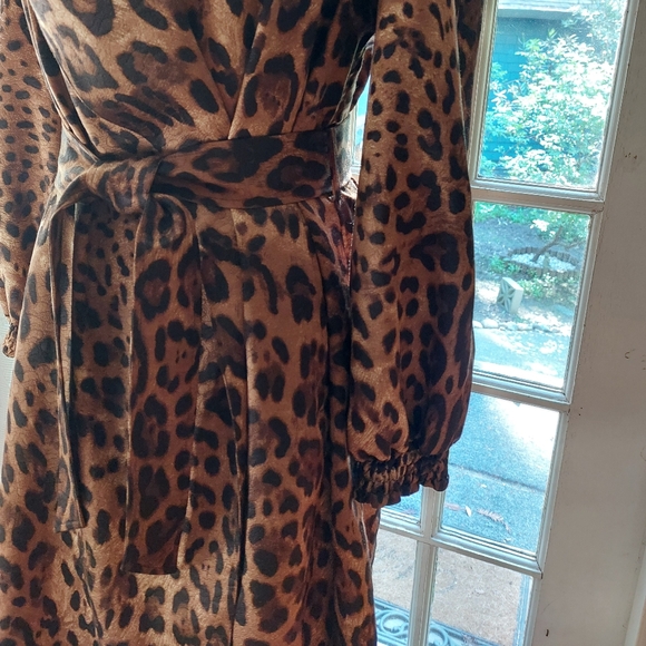St.JOHN Leopard Jacket Coat - Picture 5 of 11